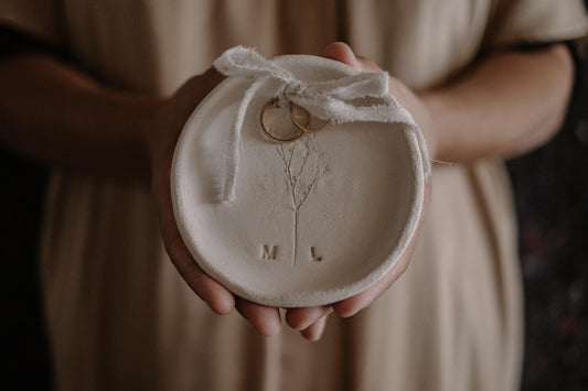 prato de alianças | ring dishes